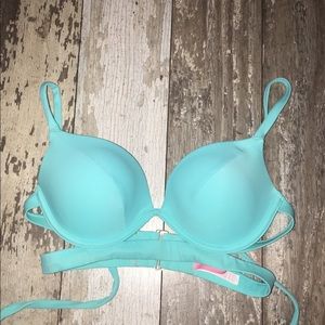 Victoria secret bathing suit top!!